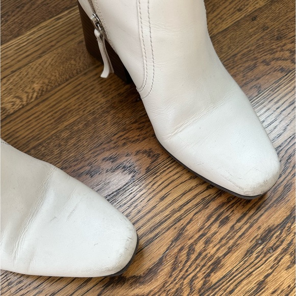 Blondo Salome Waterproof Bootie - Picture 5 of 6